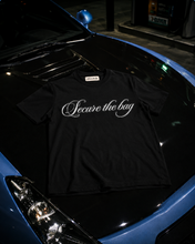 Charger l'image dans la galerie, Chrome cursive classic T-shirt